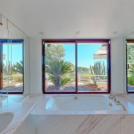 Διαμέρισμα 7br House - What'app - 0034-656-619-782 - For Reservations! Κάννες